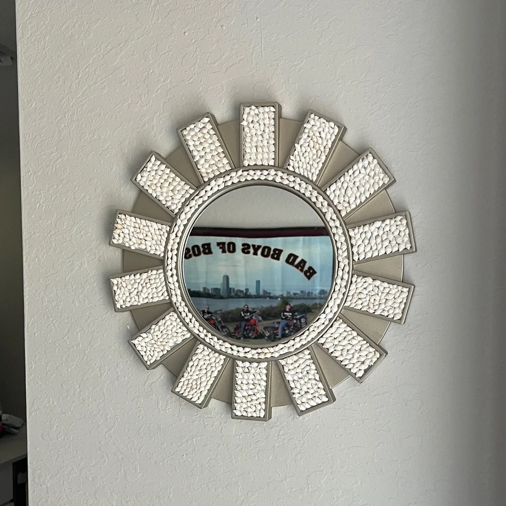 Elegant VTG Miniature Shell Adorned Sunburst Wall Mirror